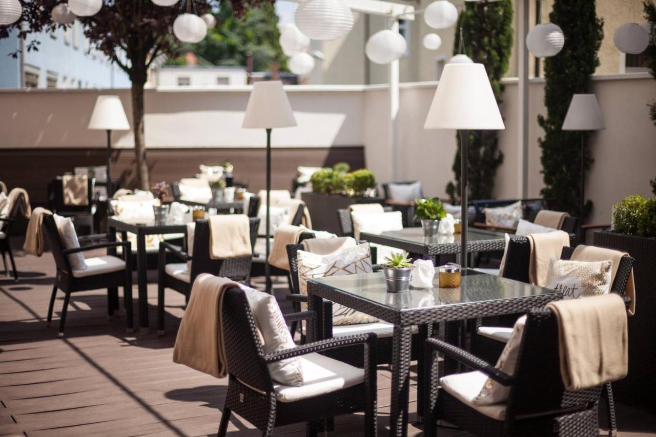 Hotel Santo Karlsruhe Exterior photo